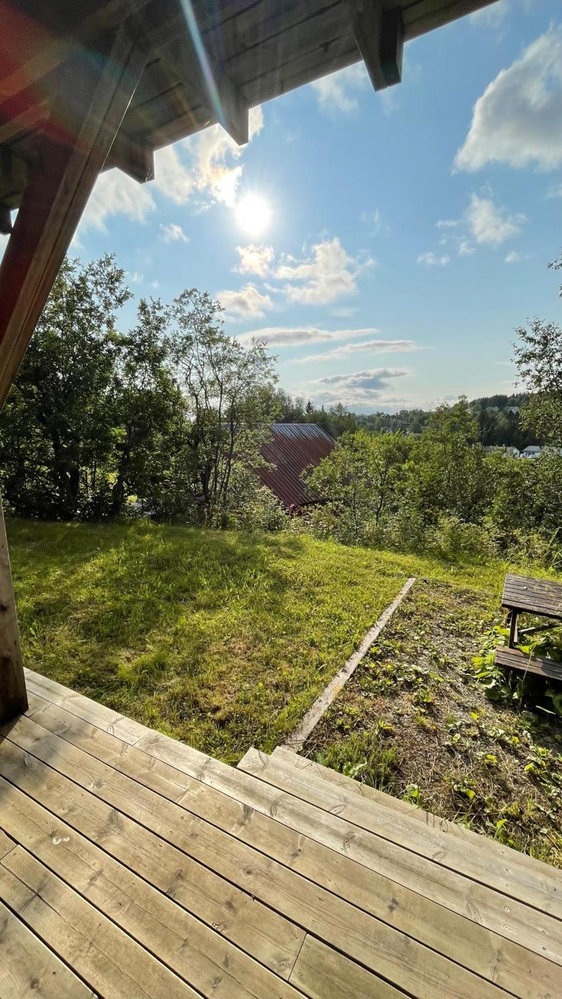 Sentral Og Romslig Leilighet Naert Senja Finnsnes Exteriör bild